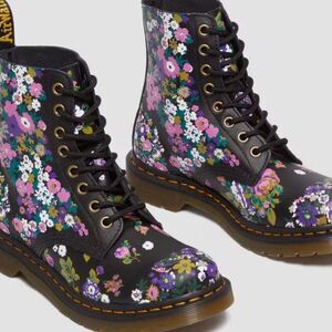 Dr Martens 1460 Pascal Vintage Floral Leather Lace-Up Boot
